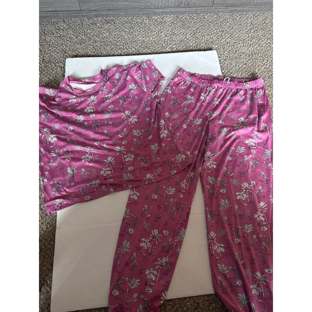 Joyspun Dreamy Soft Pink Jungle Safari Pajama Set M 8-10 Short Sleeve Top Pants